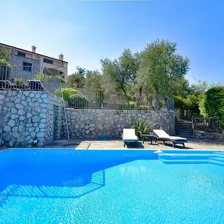 - Casa La Giuggiola Holiday home *